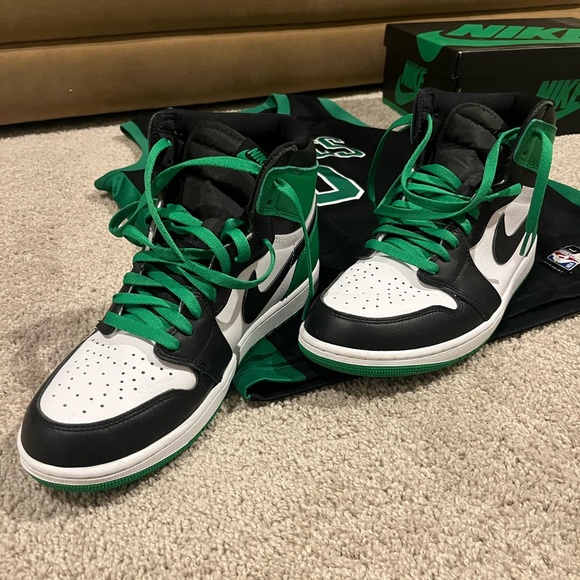 Lucky green Retro Jordan 1 - Picture 3 of 10